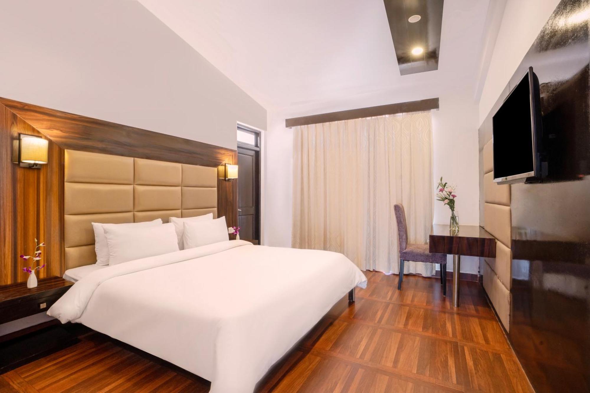 Country Inn Goa Varca Beach - 2 Minutes Walk To The Beach Eksteriør billede